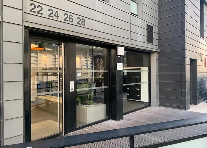 Apartament Charming Eiffel Tower View Issy-les-Moulineaux